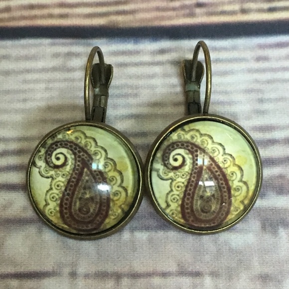 🎉HOST PICK🎉Henna Paisley Glass & Bronze Earrings - Picture 2 of 4